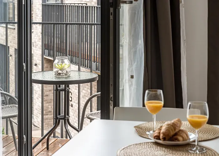 Center Studio, 24 Vilna